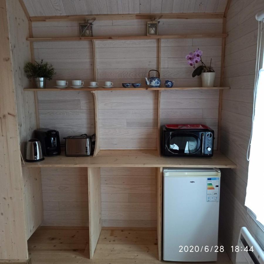 Une Tiny House A Decouvrir Au Coeur De La Cite ! Contrexéville Eksteriør bilde